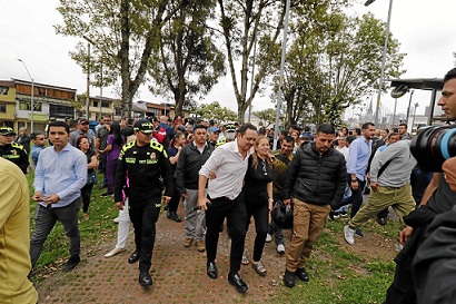 Foto | LA PATRIA Se destrabó la obra del Bulevar de la 19, que busca mejorar la movilidad entre la Plaza Alfonso López y la Universidad de Manizales, luego de los diálogos de la comunidad con la Alcaldía. Importante que se atendieran las sugerencias y que se aceptara la idea de una veeduría para que el temor de que se eternice la obra, tenga control ciudadano.