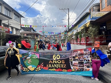 El barrio Aranjuez celebró el fin de semana 60 años de fundación. Desarrollaron actividades culturales, sociales y en especial deportivas, que han tenido mucho arraigo en esta zona de Manizales. Lo denominaron Bodas de Diamante, y siguen reflejando la unión comunitaria tan arraigada que hay en este barrio.