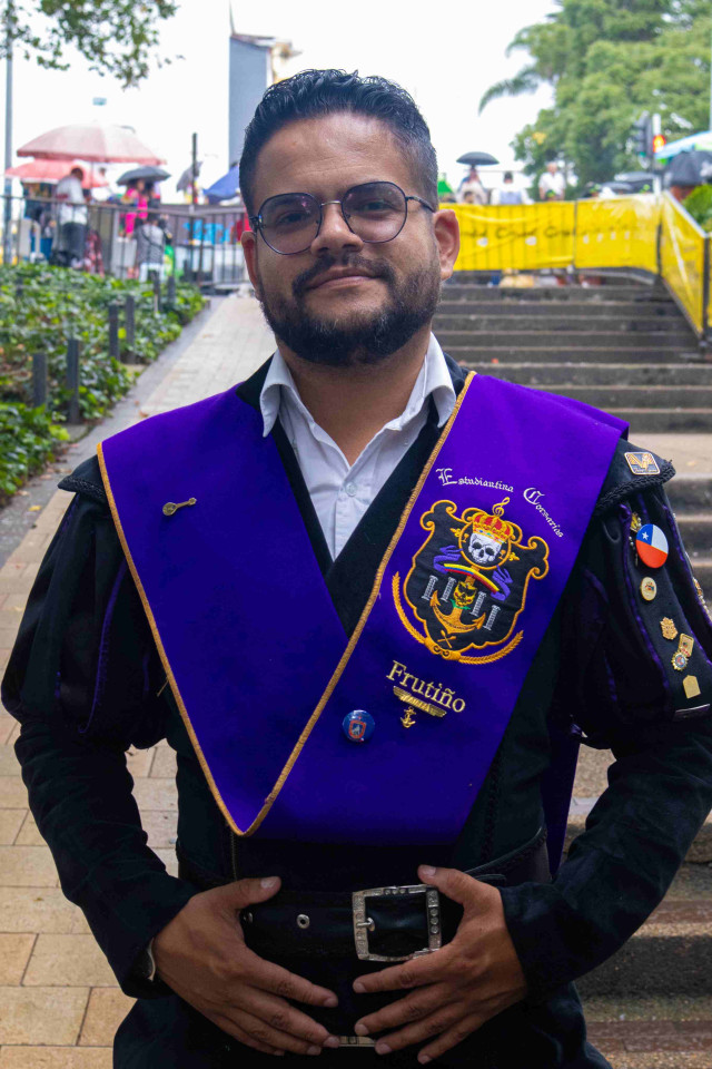 Andrés Álvarez, integrante de la tuna Corsarios de Bogotá