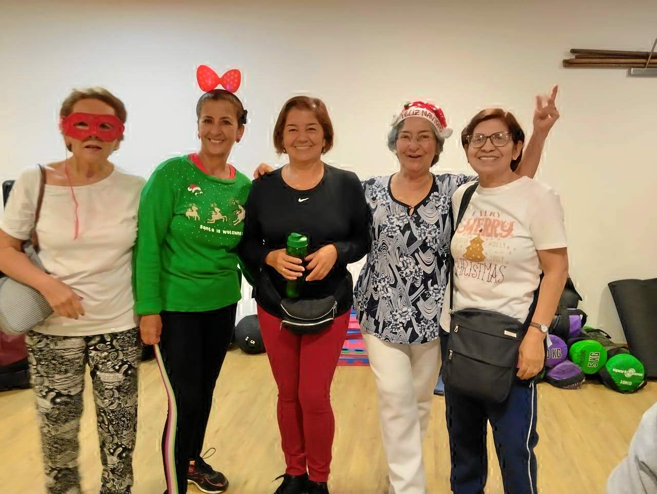 Cecilia López, Vilma Ramírez, Luz Dary Zapata, Graciela Díaz y María Teresa Quintero.