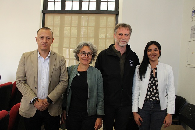 Carloman Londoño, secretario de Medio Ambiente; Giulia Barina, Michael Guilin y Catalina García, jefe de proyecto de biogás para Veolia. Carloman Londoño, secretario de Medio Ambiente; Giulia Barina, Michael Guilin y Catalina García, jefe de proyecto de biogás para Veolia.