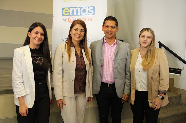 Valeria Sánchez, María Luisa Arbeláez Patiño, Yeison Atehortua y Angélica Ramírez López. Valeria Sánchez, María Luisa Arbeláez Patiño, Yeison Atehortua y Angélica Ramírez López.