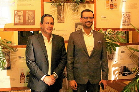 Andrés Elías Borrero, gerente de la Industria Licorera de Caldas; y Luis Carlos Velásquez, gobernador de Caldas.