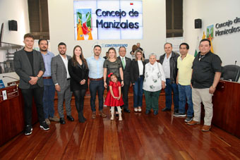 Víctor Ramírez, Juan Manuel Londoño, Carlos Andrés López, Manuela Rodríguez, Julián Blandón, Paula Milena Vásquez Castaño, María Paz Blandón Vásquez, Carlos Humberto Vásquez Patiño, Adriana Mejía, Olga Patiño de Vásquez, Fernando Posada, Rubén Darío Castellanos y Albeiro Sánchez.