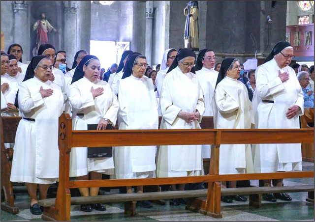 La Congregación de Hermanas Dominicas de la Presentación, celebró en dos actos especiales, sus 150 años de presencia en Colombia. La Provincia de Manizales reunida en pleno junto a al comunidad de laicos, fue homenajeada después de la Ceremonia Eucarística en la Catedral Basílica de Manizales. La Congregación de Hermanas Dominicas de la Presentación, celebró en dos actos especiales, sus 150 años de presencia en Colombia. La Provincia de Manizales reunida en pleno junto a al comunidad de laicos, fue homenajeada después de la Ceremonia Eucarística en la Catedral Basílica de Manizales.