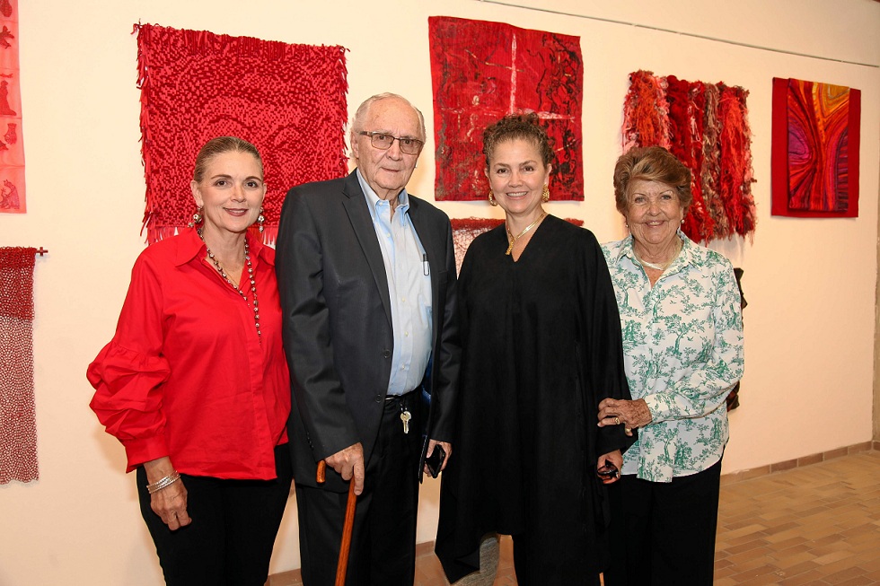 Adriana Arango Arango, Luis Guillermo Arango Osorio, Cecilia Arango y Beatriz Arango de Arango. Adriana Arango Arango, Luis Guillermo Arango Osorio, Cecilia Arango y Beatriz Arango de Arango.