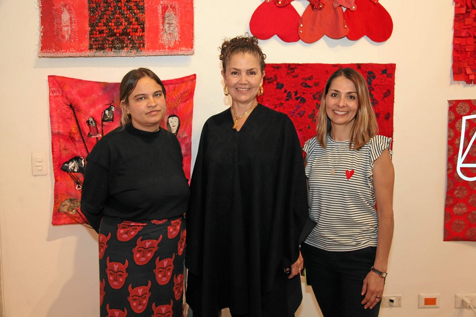Laura Buriticá Quintero, Cecilia Arango y Carolina Salguero. Laura Buriticá Quintero, Cecilia Arango y Carolina Salguero.