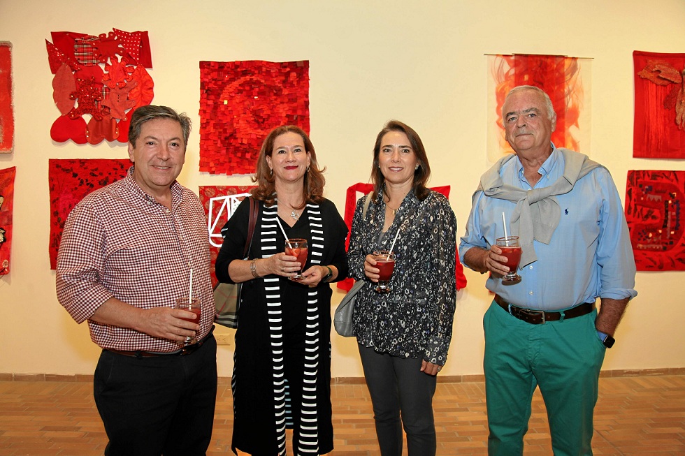 Mauricio Pineda Gómez, Angélica Sanabria Gómez, Andrea Ríos Gómez y Fernando Chavarría. Mauricio Pineda Gómez, Angélica Sanabria Gómez, Andrea Ríos Gómez y Fernando Chavarría.