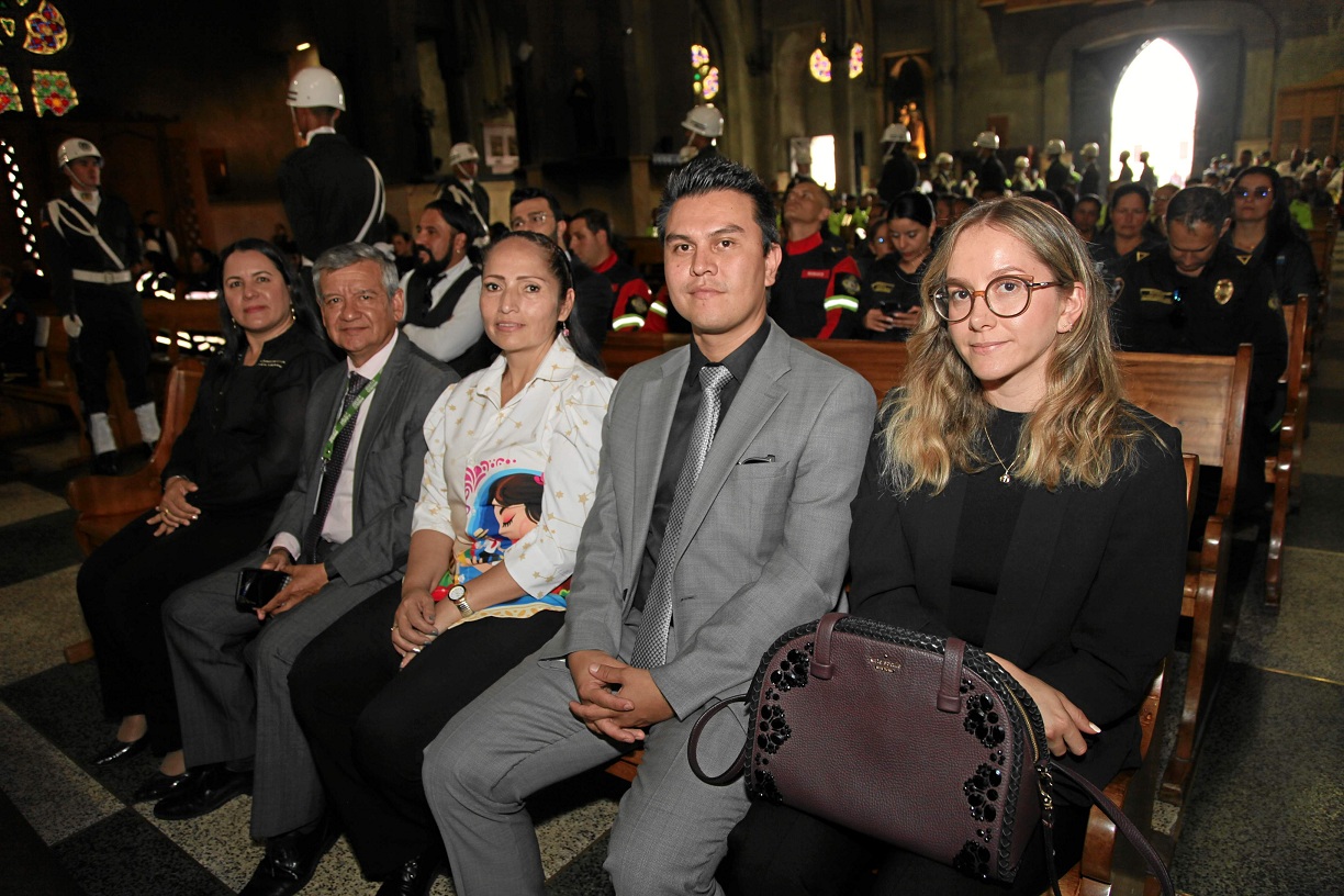 Cristina Otálvaro, secretaria de Agricultura; Carlos Humberto Orozco; secretario de Salud; Nora Milena Contento, secretaria de la Mujer y Equidad de Género; Johnson Castellanos García, gerente encargado de la Asociación Cable Aéreo de Manizales; y Juliana Vargas Ramírez, gerente de la Terminal de Transporte de Manizales.
