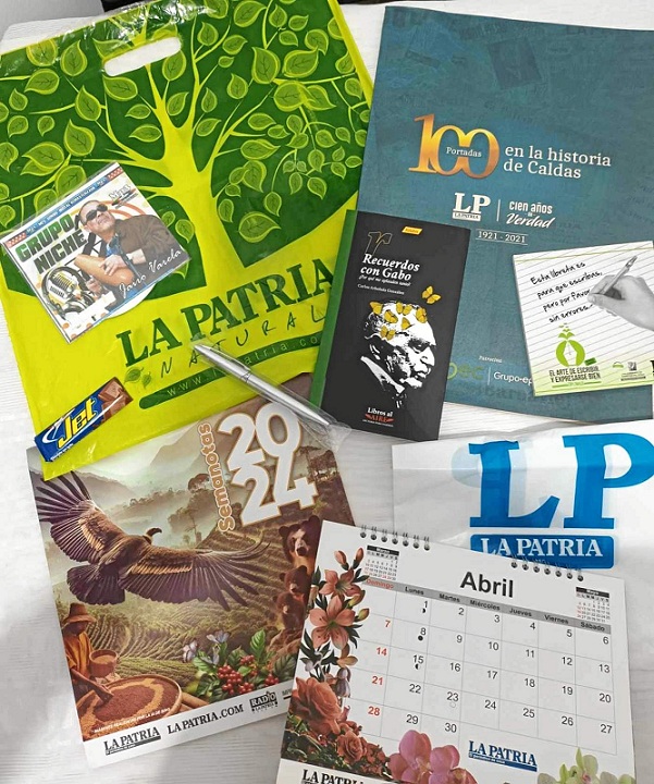 Martha Lucía Luna agradeció por el regalo de LA PATRIA Radio desde su casa en Dosquebradas (Risaralda). Desde dicho municipio escucha los informativos de la emisora y envió el registro de su regalo. Martha Lucía Luna agradeció por el regalo de LA PATRIA Radio desde su casa en Dosquebradas (Risaralda). Desde dicho municipio escucha los informativos de la emisora y envió el registro de su regalo.