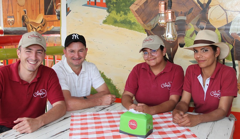 Juan Diego Alzate, Geovanny Duque, Manuela Jiménez y Andrea Toro.