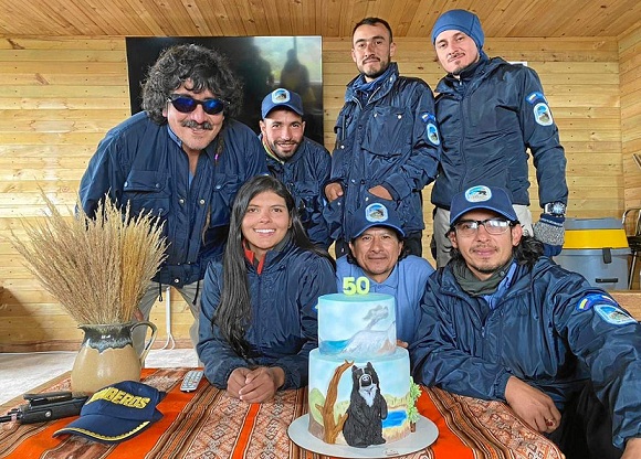Foto | Cortesía PNN Los Nevados | LA PATRIA De pie: Milton H. Arias, Luis Carlos López, Yodman Santos Bonilla y Hanner Bermúdez Patiño. Sentados: Mariana Agudelo Castiblanco, José Alfredo Bañol y Jorge Wilnner Murillo