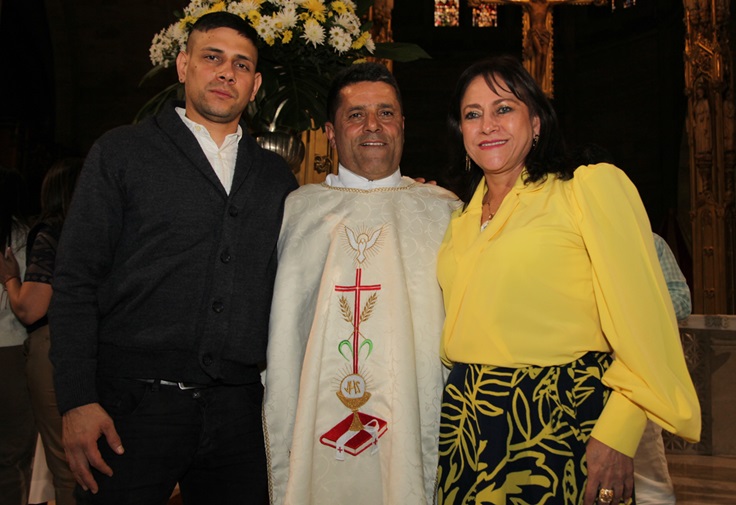 Alejandro Alzate, Nicolás de Jesús Alzate y María Teresa Serna.