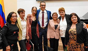 Fotos | Lector | LA PATRIA Esnelia Suaza, Bertha Lesmes, Solángel Villegas, Darío Arenas, Anais Casas, Martha Lesmes y Gloria Jurado.