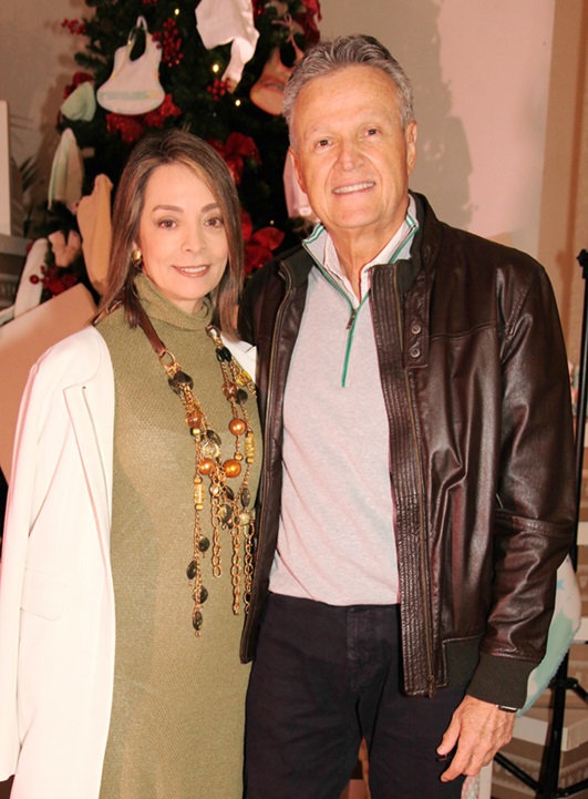 Liliana Martínez de Sierra y Luis Emilio Sierra Grajales.