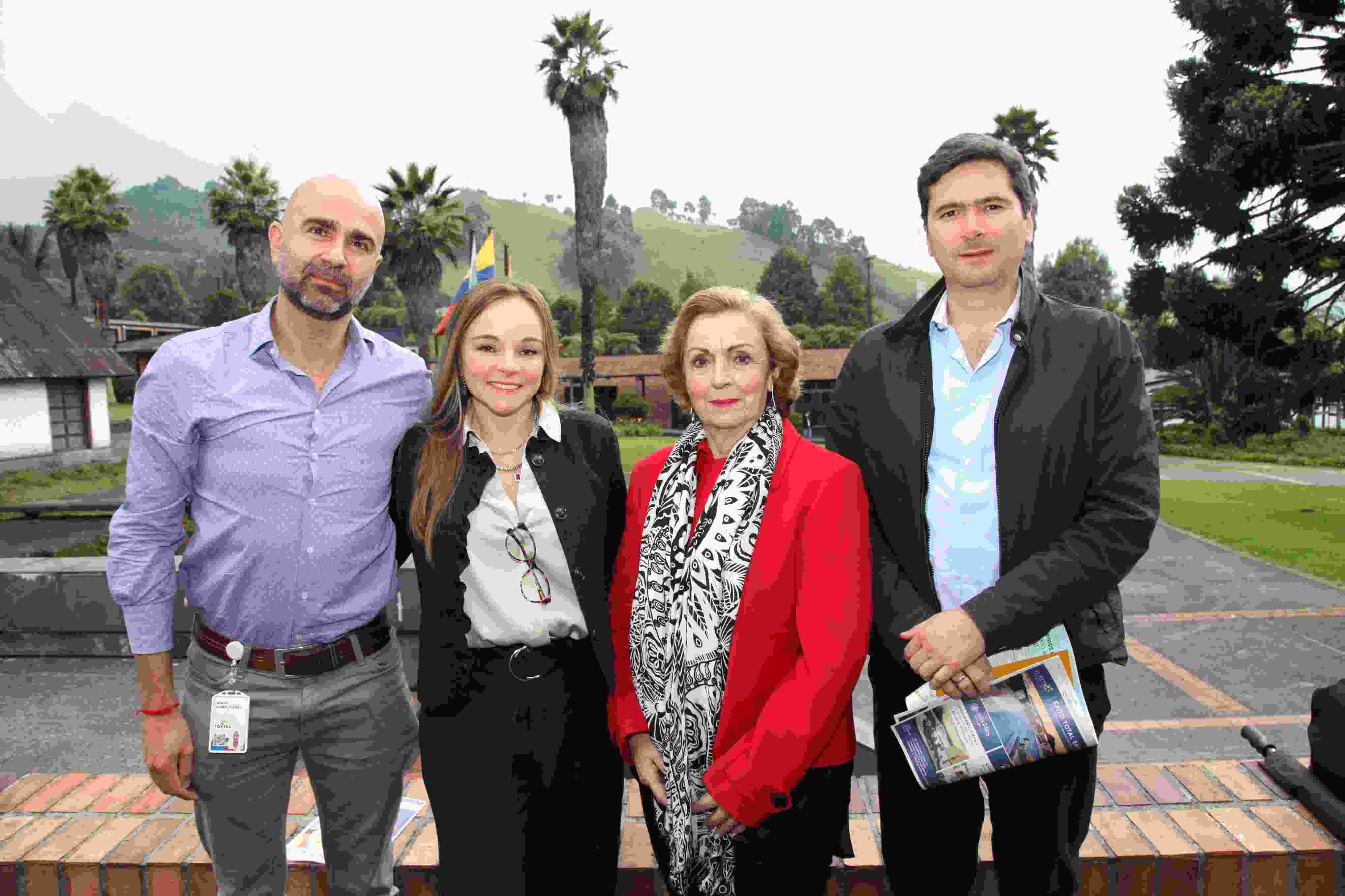 Samuel Ocampo, Paula Tatiana Hoyos, María Cecilia Villegas y Andrés Calderón.