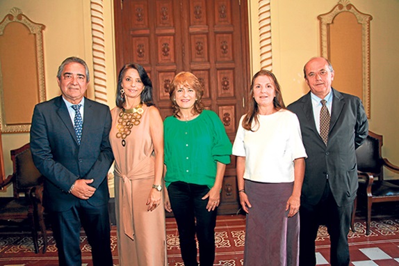Jorge Hernán Botero Restrepo, Claudia Villegas Hauss, Mónica Giraldo Mejía, Adriana Vélez Ocampo y Juan Carlos Gómez Muñoz.