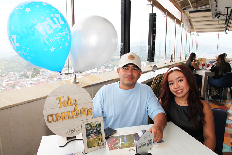 Alejandro Urrego y María Antonia Urrego.