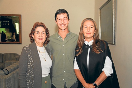 Fotos | Argemiro Idárraga | LA PATRIA Patricia Uribe Mejía, Thomás Restrepo Jaramillo y Paula Jaramillo Uribe.