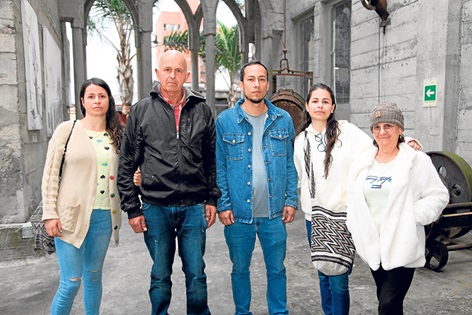 Nancy Giraldo, Miguel Giraldo, César Ramírez, Alexandra Giraldo y Martha Cecilia Ramírez.