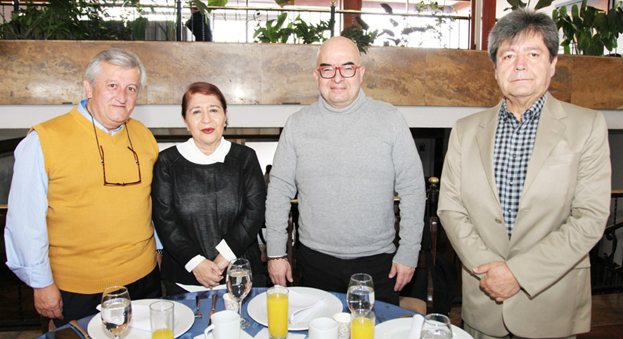 Germán Mejía, Mariela Márquez, Julián Varela y Alberto Bedoya.