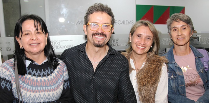 Sonia Barrera, Nelson Villamil, Johanna Pérez y Luz Elena Gutiérrez.