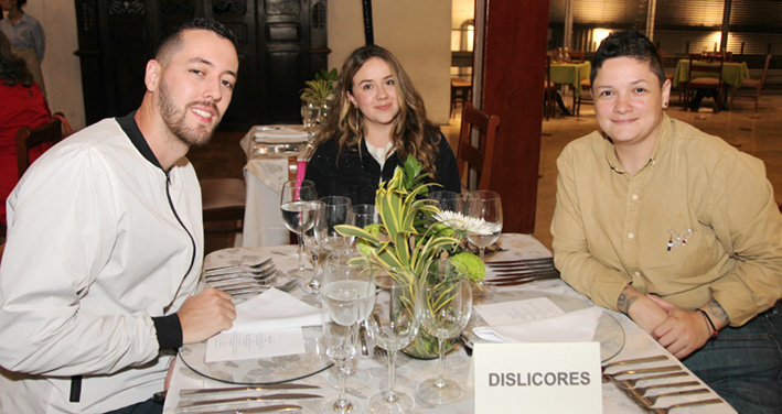 Santiago Mejía, Andrea Bustamante y Lorena Vásquez.