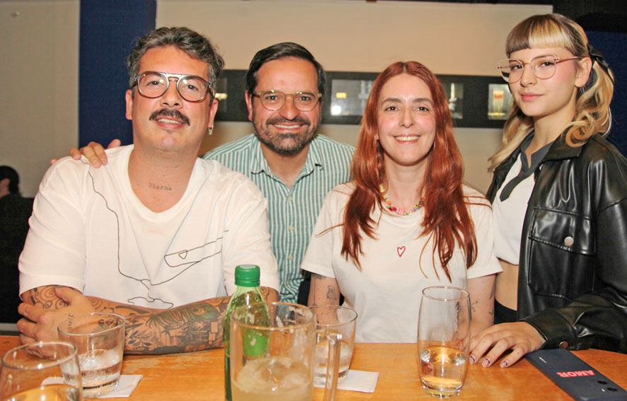 Santiago Dussán, Martín Franco, Carolina Castaño y Ana Zamora. Santiago Dussán, Martín Franco, Carolina Castaño y Ana Zamora.
