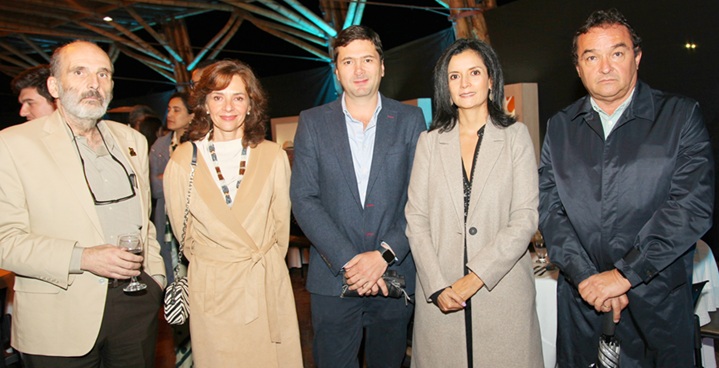 Eduardo Jaramillo, Luz Adriana Trujillo, Andrés Calderón, Lina María Ramírez y Marcelo Salazar. Eduardo Jaramillo, Luz Adriana Trujillo, Andrés Calderón, Lina María Ramírez y Marcelo Salazar.
