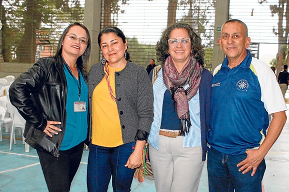 Ángela María Gutiérrez, Ana María Montoya, Alba Lucía Hurtado y Henry Cardona. Ángela María Gutiérrez, Ana María Montoya, Alba Lucía Hurtado y Henry Cardona.