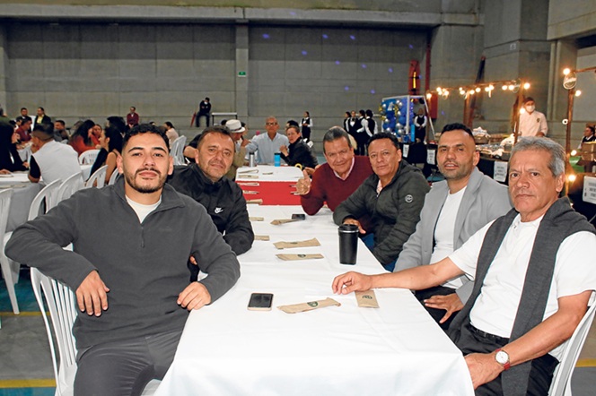 Fabián Rojas Cantor , Juan Carlos Botero, Leonardo Orozco , Wilmar González, Jarol Mauricio Vargas y Francisco Castro. Fabián Rojas Cantor , Juan Carlos Botero, Leonardo Orozco , Wilmar González, Jarol Mauricio Vargas y Francisco Castro.