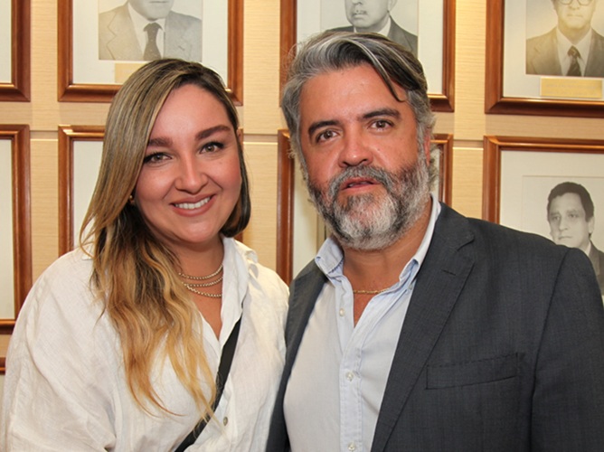 Luisa María Giraldo y Jorge Luis Gómez. Luisa María Giraldo y Jorge Luis Gómez.
