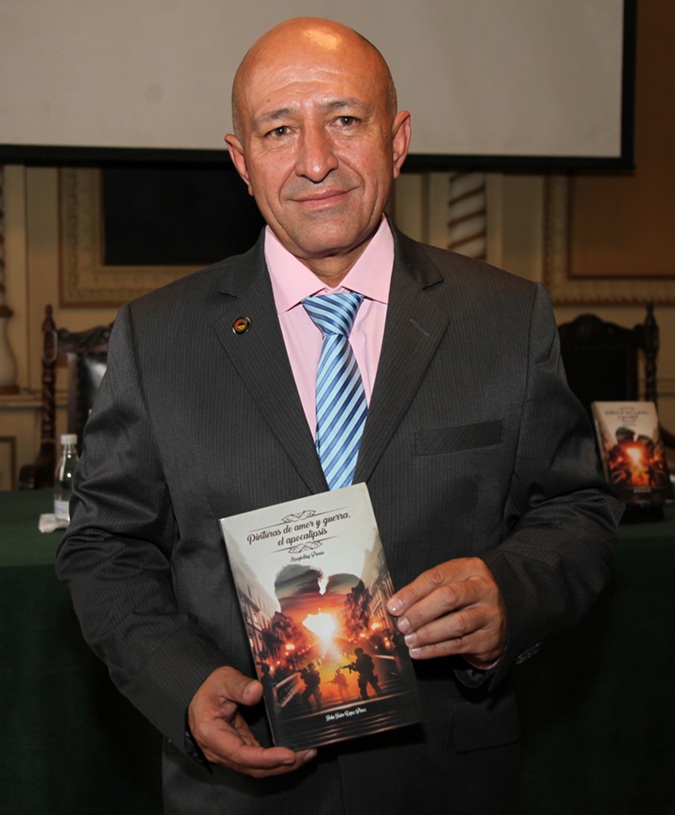 Fotos | Argemiro Idárraga | LA PATRIA Jhon Jairo López Pérez, autor del libro.