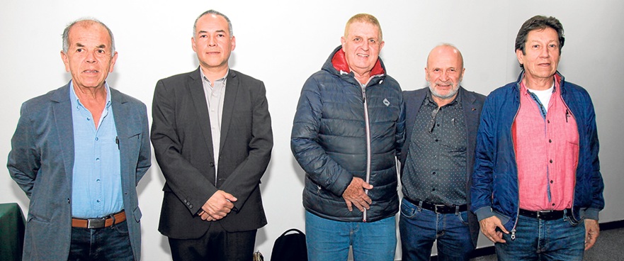 Humberto Sánchez, Carlos Cruz, Alejandro Hoyos, Vidal de Jesús Cardona y Mariano Moreno Montoya.