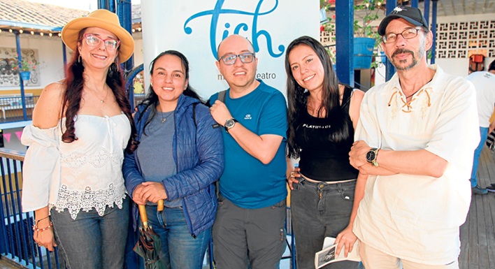 Piedad Jurado, Lilian Ovalle, Sebastián Rodríquez, Natalia Jaramillo y Carlos Mario Uribe.