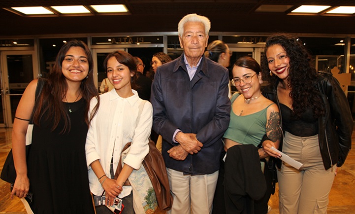 Sara Claros, Isabella Cubillos, Octavio Zapata, Angélica Zapata y Sofía Orrego.