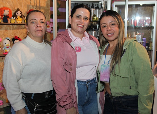Marisol Arroyave, Jénnifer Muñoz y Manuela García.