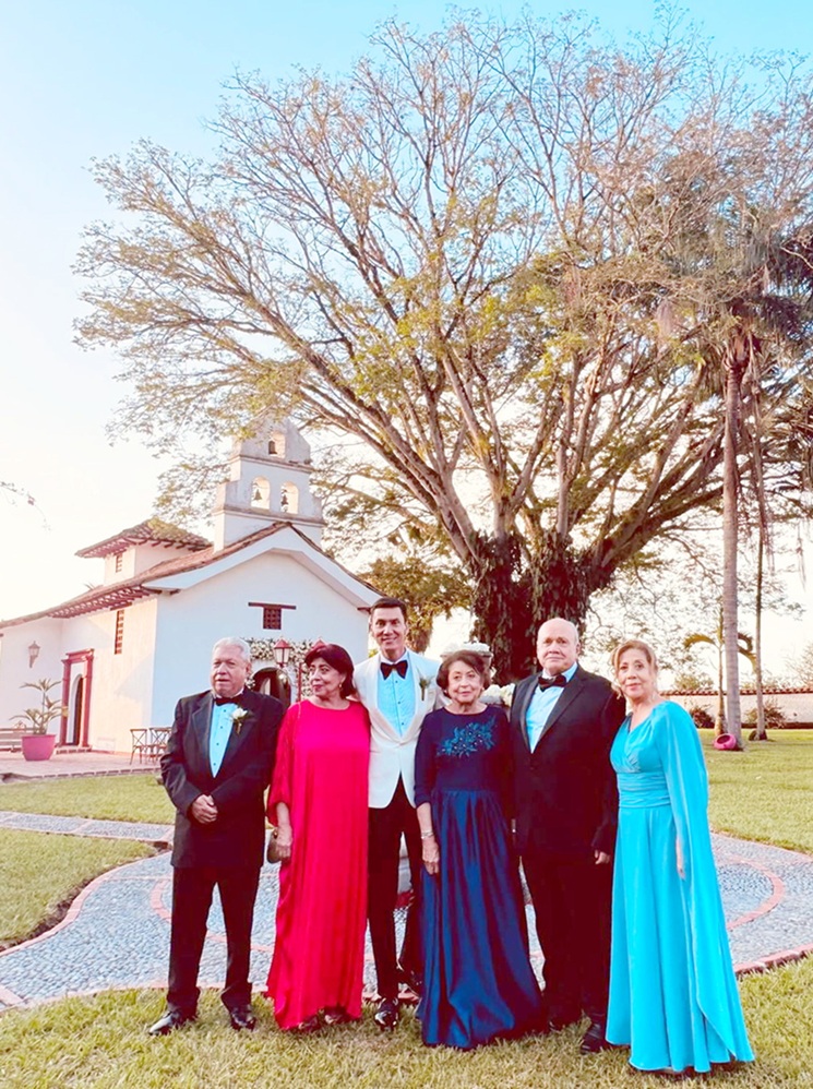 Jairo Arcila, Genny Arcila, José Arcila, Nancy Arcila, Gildardo Arcila y Ledy Arcila.