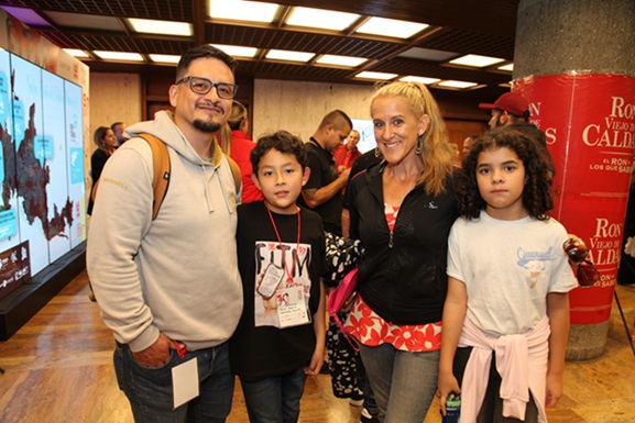 Camilo Cerón, Samuel Yauri, Erin Stephens y Flora Usma.