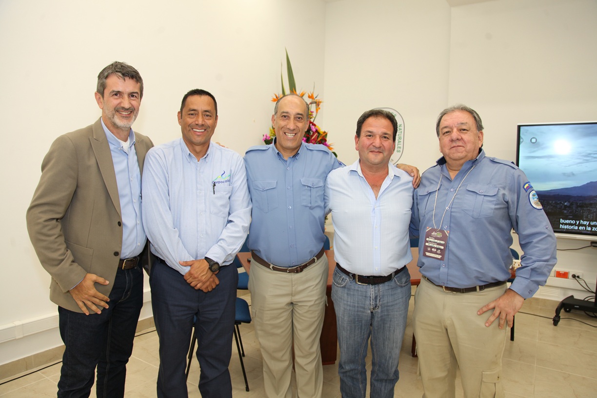 Santiago Villegas, Germán Alonso Páez, Luis Olmedo Martínez, José Fernando Pérez y Jorge Eduardo Ceballos.