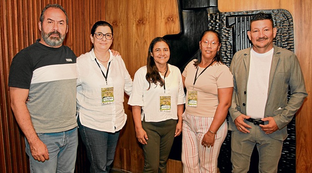 Francisco Matiz, Luisa Fernanda Ávalos, Eliana Guevara, Hilda Liliana Medina y Leonardo Fabio Carvajal.