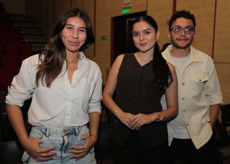 Valeria Orjuela, Karen Vanessa Perdomo y Daniel Monsalve.
