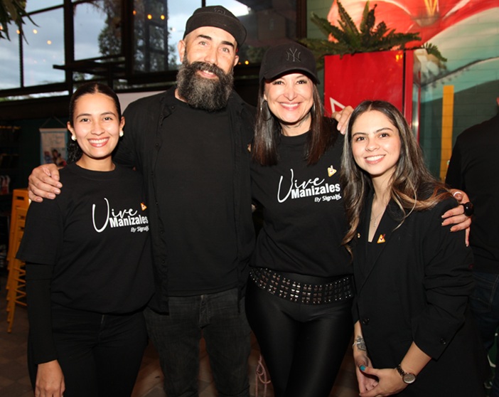 Mariana Rojas, Darling Petit, Laura Paez y Andrea Vallejo.