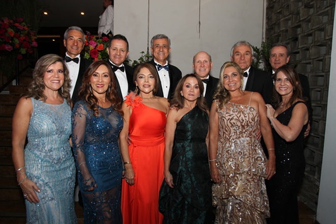 Carmenza Durán, Gloria Buriticá, Patricia Salinas, Liliana Hoyos, Cristina Gutiérrez, María Claudia Monsalve, Jaime Alberto León, Jhon Ómar Candamil, Juan Carlos Serna, Juan Carlos Valencia, Carlos Mario Salazar y Gabriel Saffon.