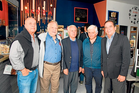 Jorge Enrique Hincapié, Marco Aurelio Giraldo, Carlos Fernando Giraldo, Marcelo Giraldo y Samuel Franco Molina.