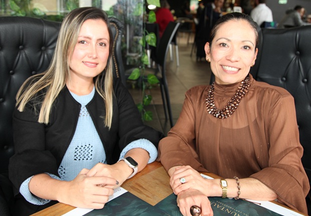Lina Alejandra Gómez y Alexandra Arango.