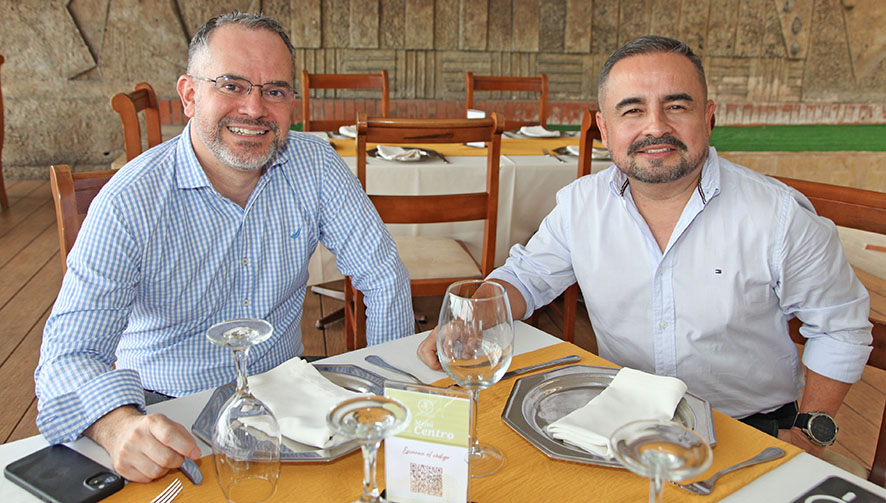 Luis Antonio Martínez y Néstor Hernán Cortés.