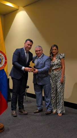 Alcalde de Pensilvania ganó premio Foto | Cortesía | LA PATRIA