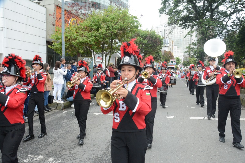 Pocas bandas acompañaron en esta oportunidad el desfile.