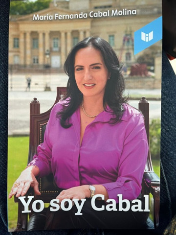 Cabal publicó libro suyo Fotorreproducción | LA PATRIA